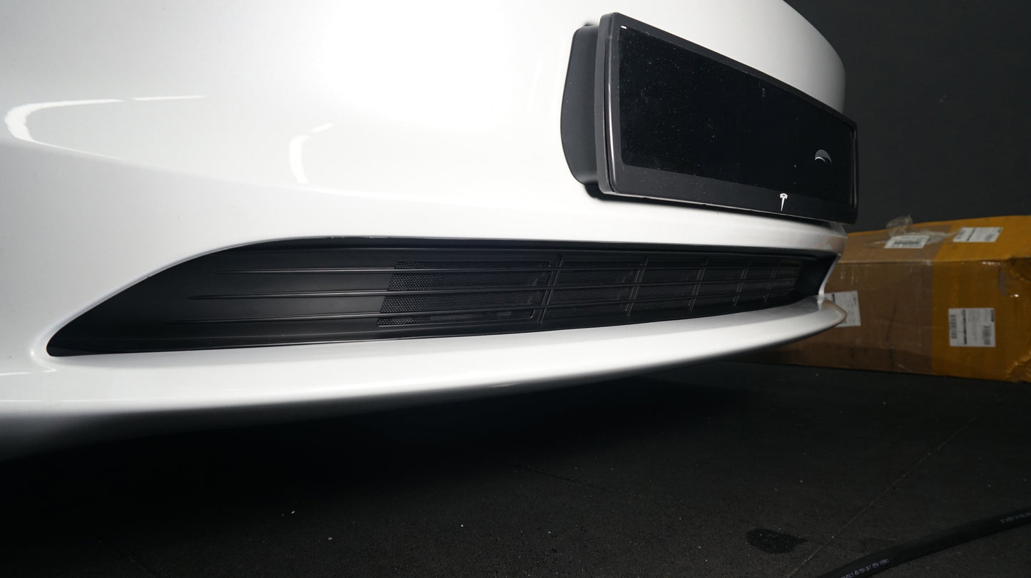 Tesla Model 3 - Spoiler and Covers