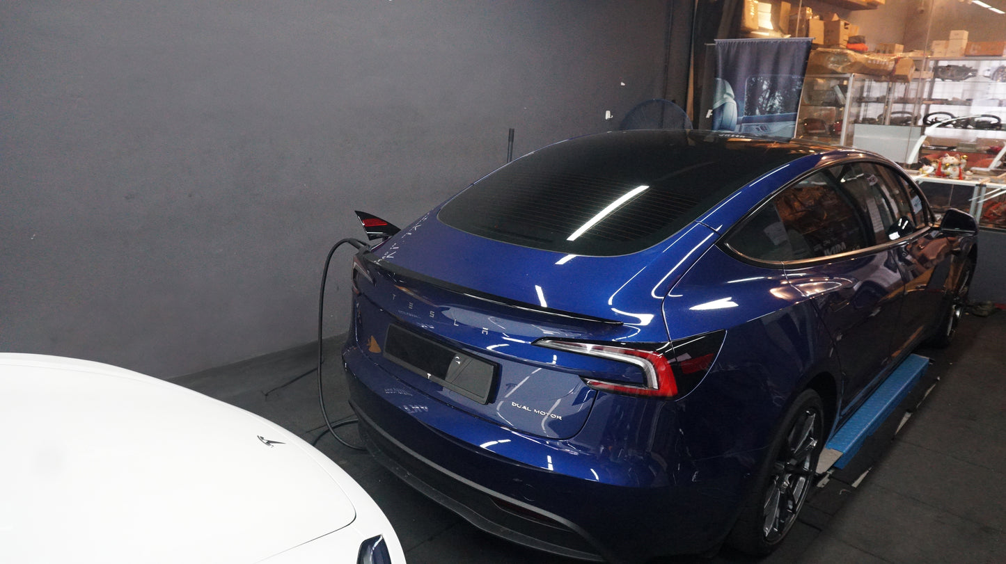 Tesla Model 3 - Spoiler and Covers