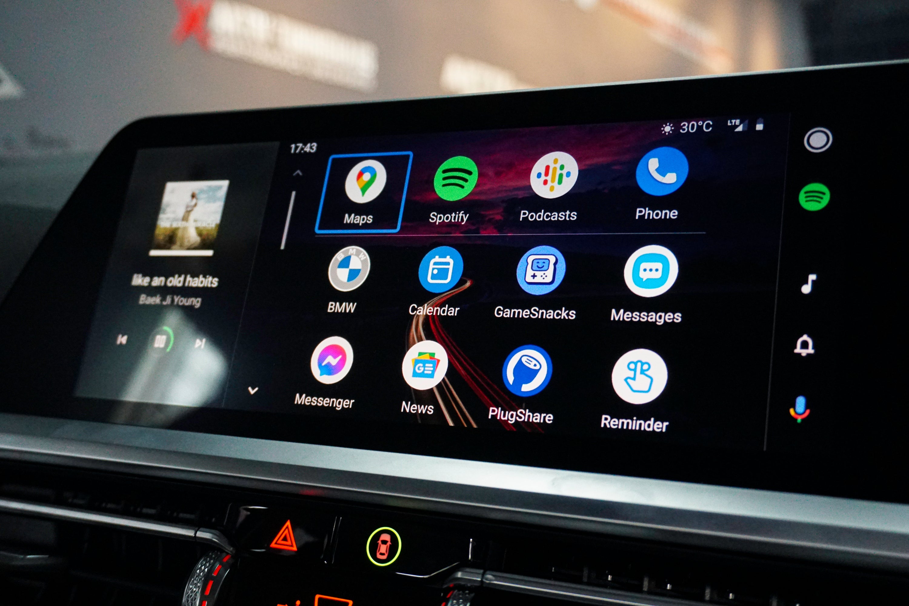 BMW AndroidBOX iDrive7 DAI-BM1 CarPlayよろしくお願いします 